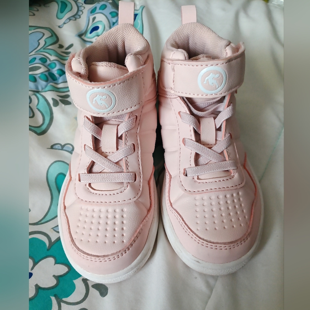AND1 Kids Sneakers in Light Pink Size 8 Toddler